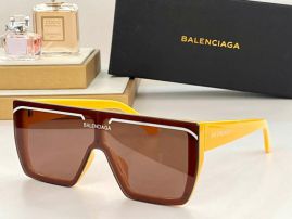 Picture of Balenciga Sunglasses _SKUfw53760357fw